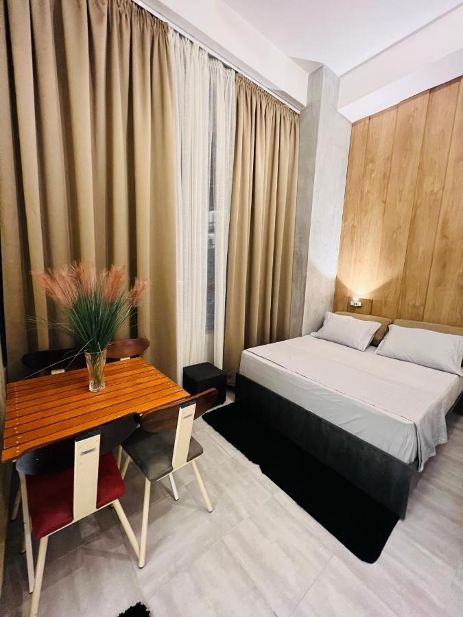 Colombia Apartments&rooms * Durrës